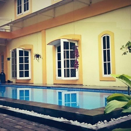 Arimbi Cibulan Suites Cisarua Exterior foto